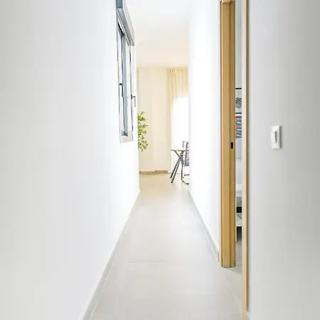 Moott Homes Casa De Leones Apto 1 * Almería