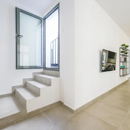 Moott Homes Casa De Leones Apto 1 * Almería
